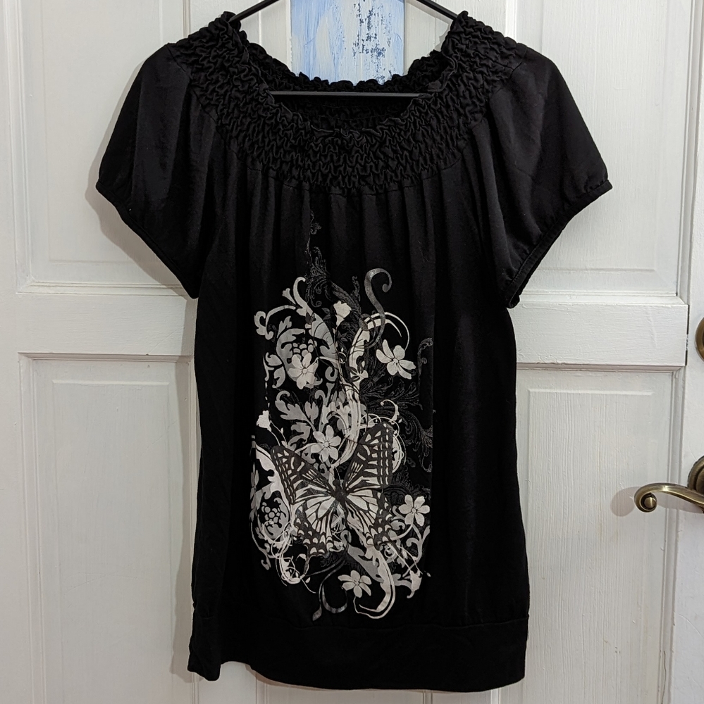 Love to Love Black and White Peasant Tee